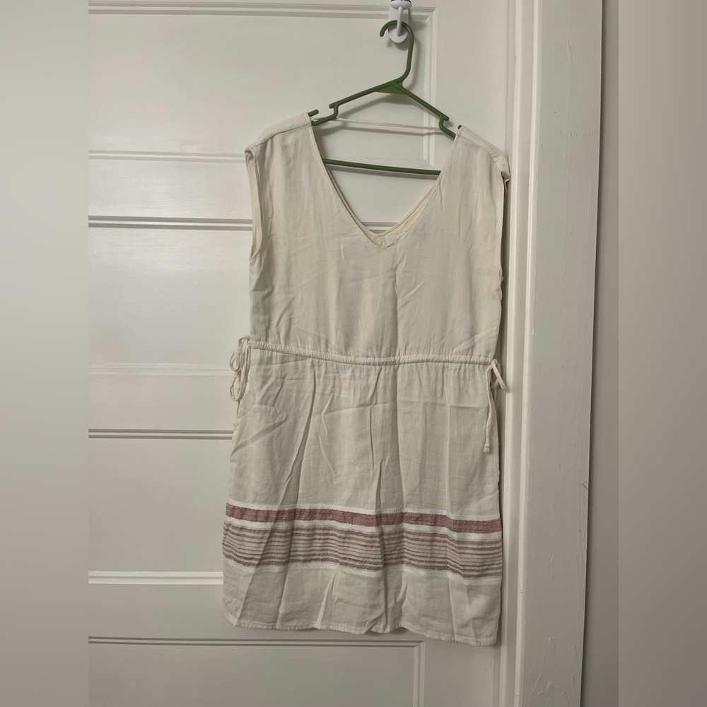Universal Thread Cream Sleeveless Dress